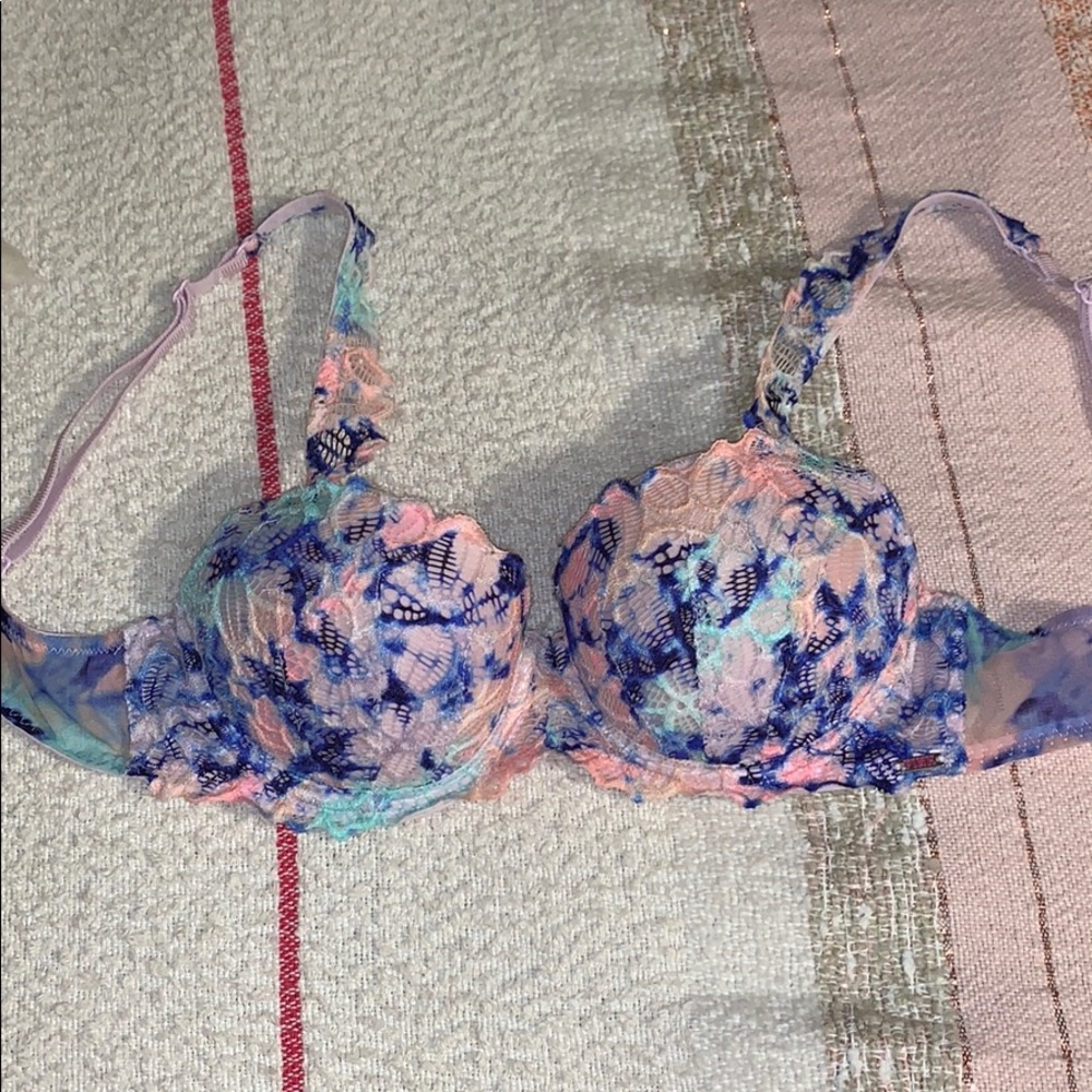 PINK Victoria’s Secret Bra